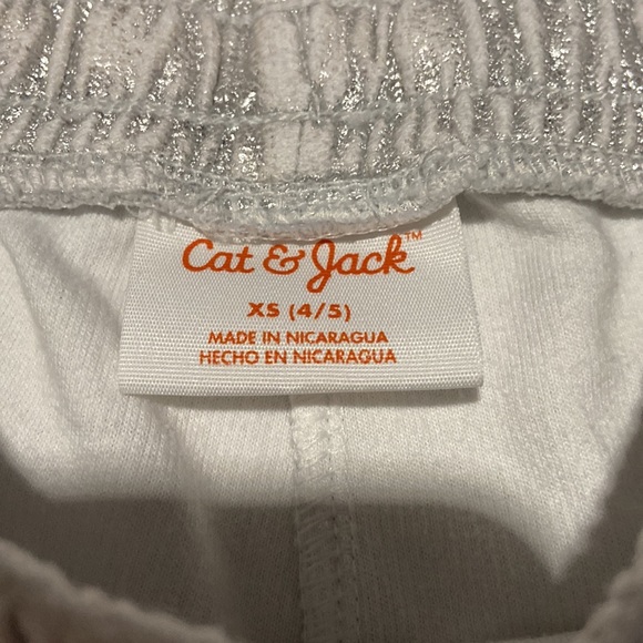 SOLD! ♥️Cat & Jack Girls 4/5 Shiny Silver Shorts - Picture 3 of 5